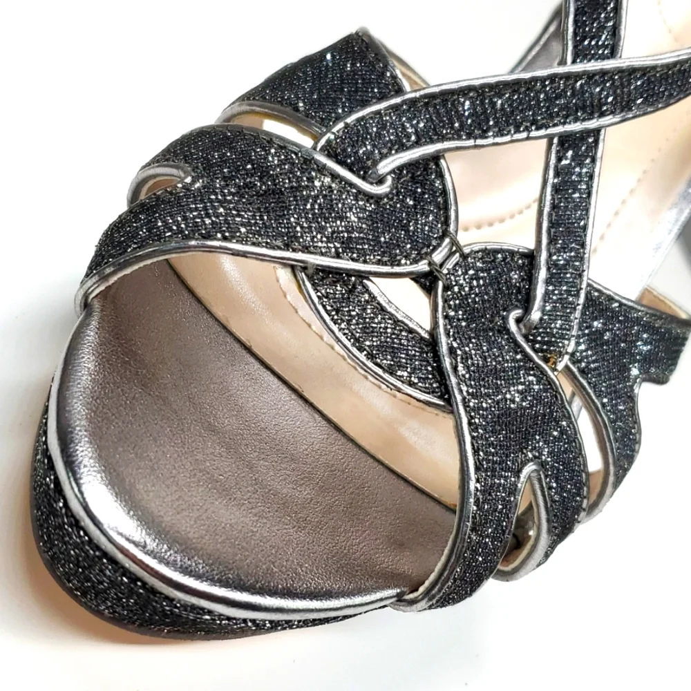 Style and Co Selinaa Silver Gray Platform Stiletto Heels 8 NWT